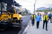 Tinjau Pengaspalan Jalan Tamtama, Wawako Pastikan 21 Ruas Sudah Dioverlay