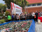 Ratusan Kilo Sabu Hingga Ribuan Botol Miras di Pekanbaru Dimusnahkan Jelang Ramadhan