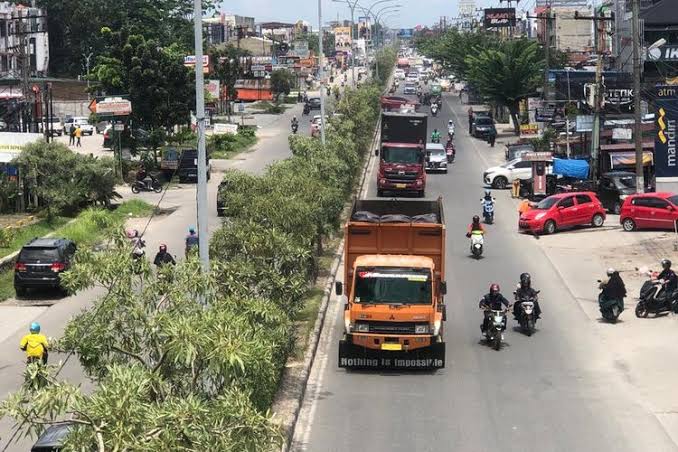 Rambu Dipasang, Truk Tonase Berat Masuk Kota Segera Ditindak