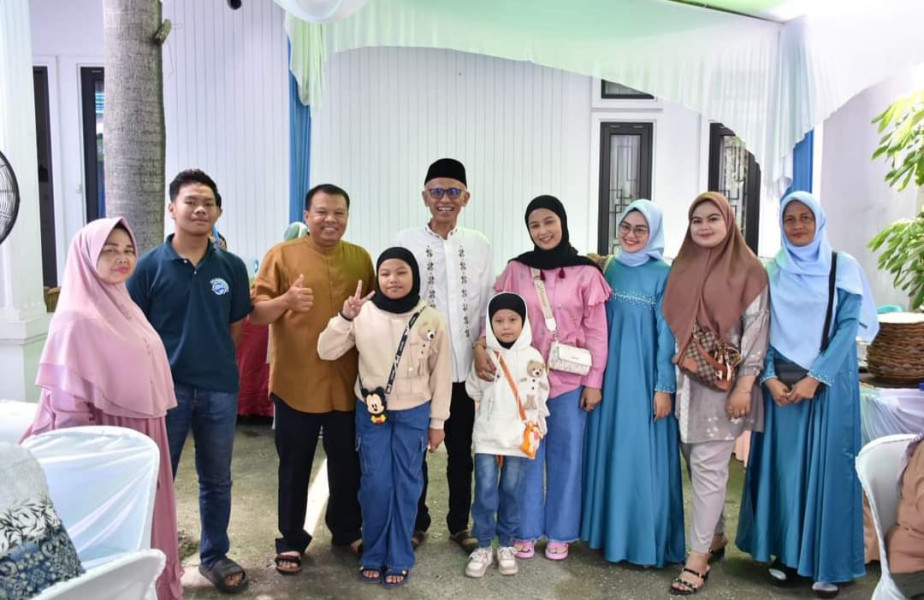 Wakil Ketua DPRD Nofrizal Gelar Halal bi Halal Dengan Masyarakat