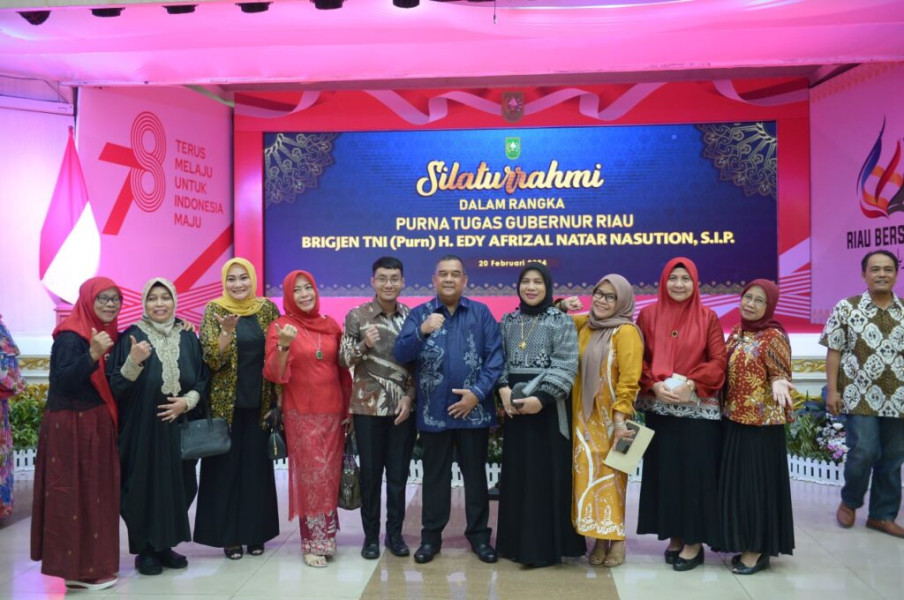 Ginda Burnama Ikut Lepas Masa Purna Tugas Gubernur Riau