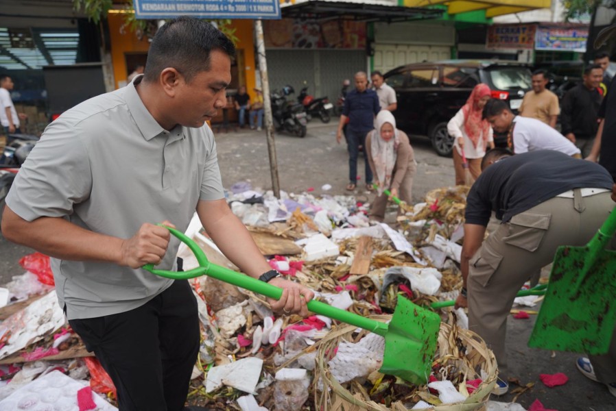 Sampah Menumpuk, Pemko Pekanbaru Putus Kontrak PT.EPP