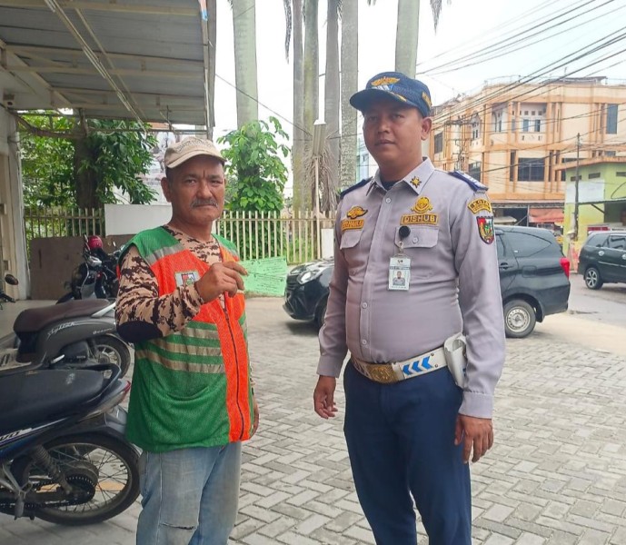 Dishub Pekanbaru Sosialisasi Tarif Baru Parkir ke Jukir di Jalan Cempaka