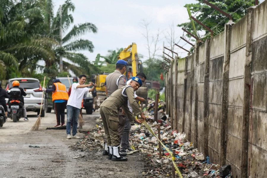 Awas! Angkutan Mandiri yang Kedapatan Buang Sampah Sembarangan Bakal Disita Petugas