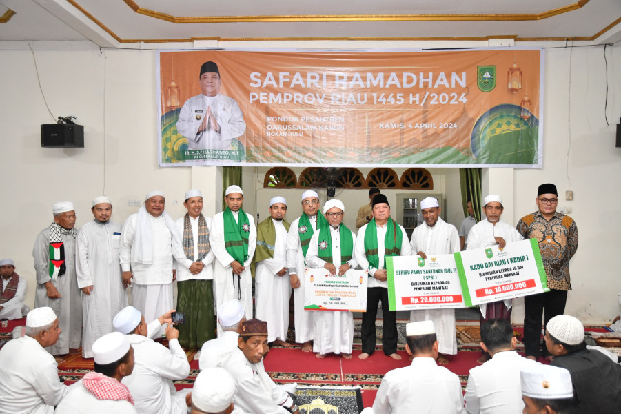 BRK Syariah Salurkan Bantuan CSR ke Masjid Ponpes Darusallam