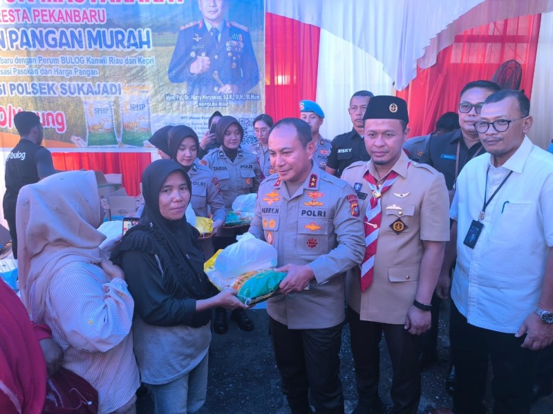Jaga Stabilitas Harga, Wako Apresiasi Gerakan Pangan Murah Polresta Pekanbaru