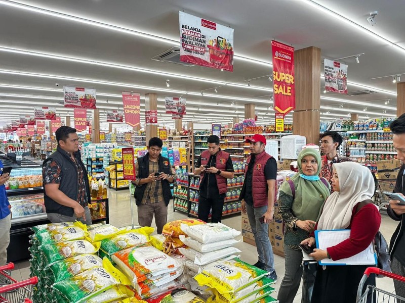 Razia Jelang Ramadhan, Satgas Pangan Riau 'Warning' Pelaku Usaha Nakal