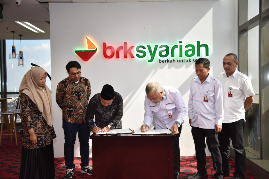 BRK Syariah Jalin Kerjasama Perbankan dengan Yayasan Indra Education College