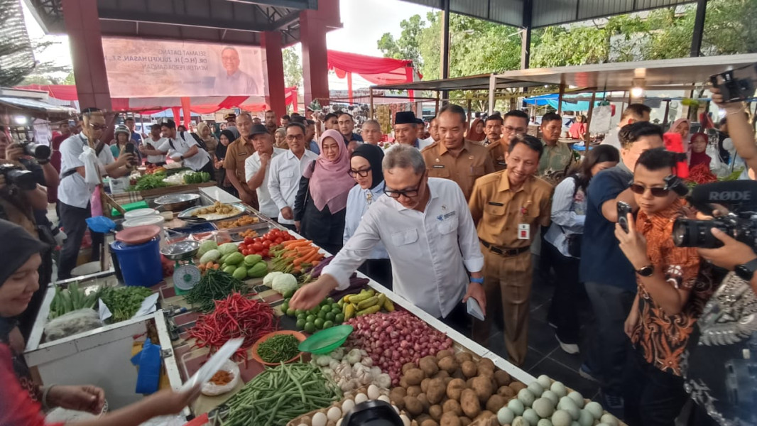 Datang ke Pekanbaru, Mendag RI Resmikan Revitalisasi Pasar Palapa