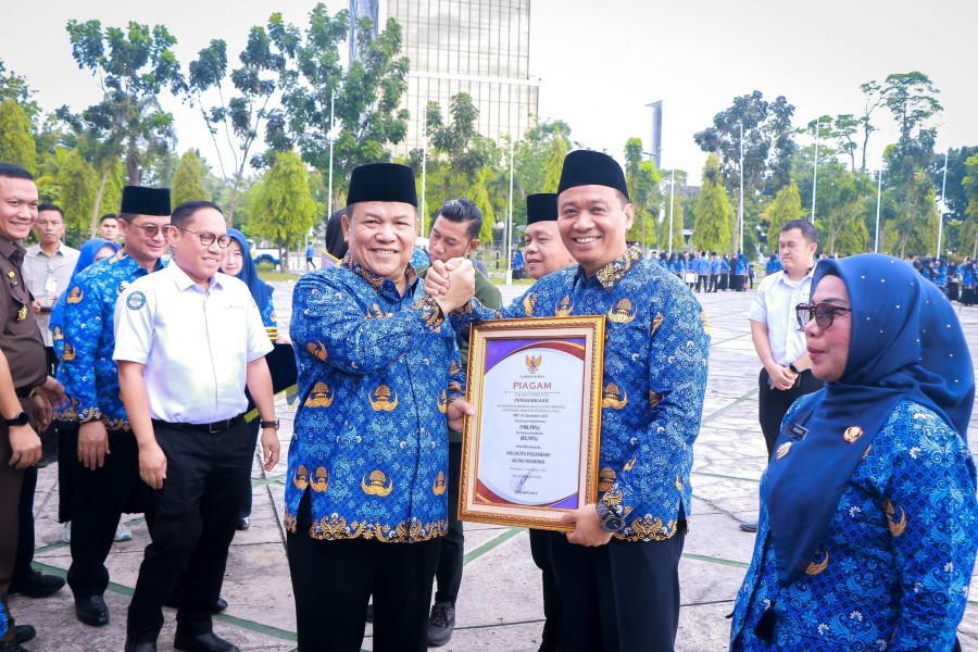 Kepesertaan Capai 100 Persen Lebih, Pekanbaru Terima Penghargaan UHC