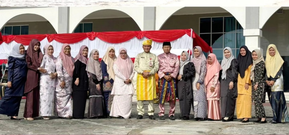 Kepala BKPSDM Pekanbaru Ikuti Upacara Peringatan Hari Jadi ke-67 Provinsi Riau