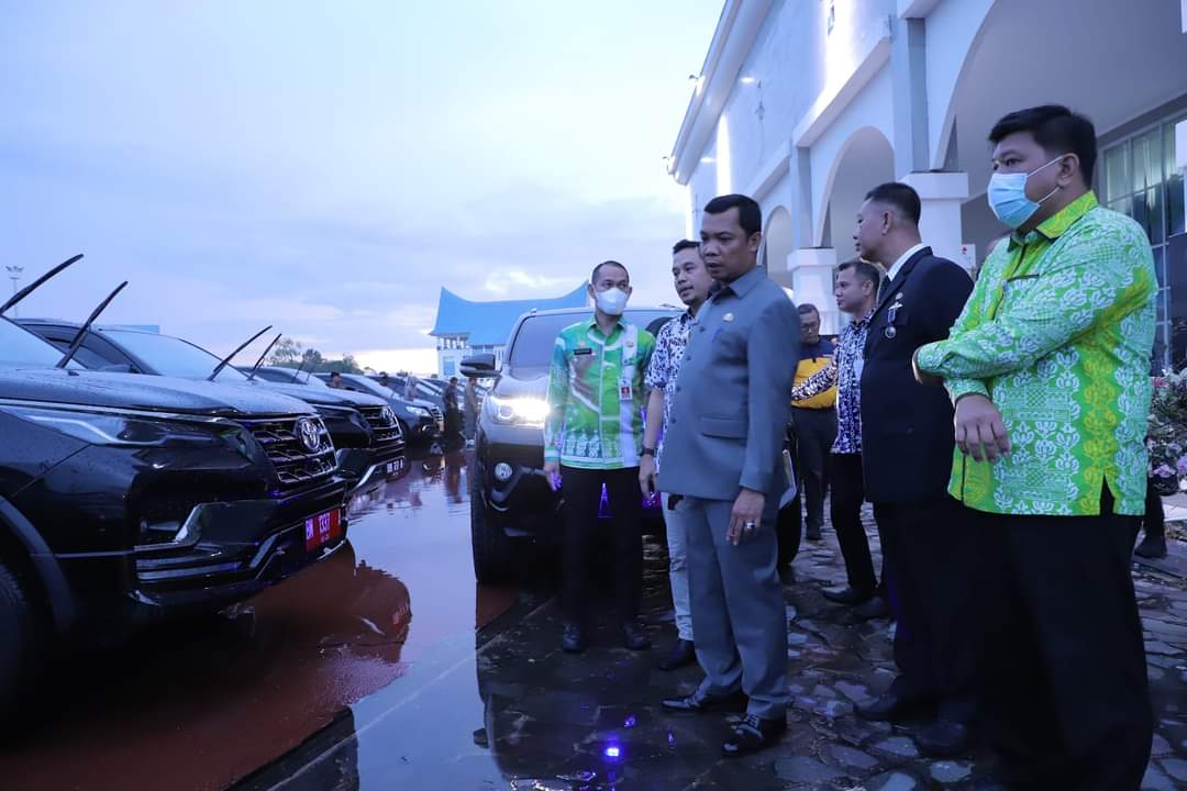 Pejabat Eselon II dan III Kembali Gunakan Mobil Dinas