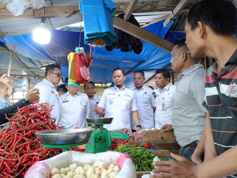 Wako Pekabaru Dapati Harga Cabai Melonjak di Pasar, Pasar Murah Segera Digelar