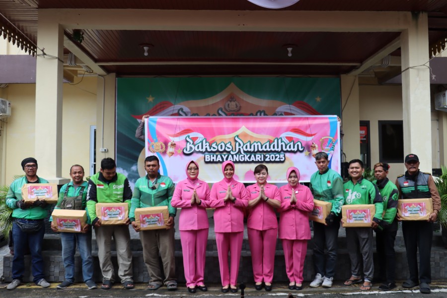 Bazar Ramadhan Polri Presisi 2025, Polresta Pekanbaru Gelar Baksos untuk Ojek Online