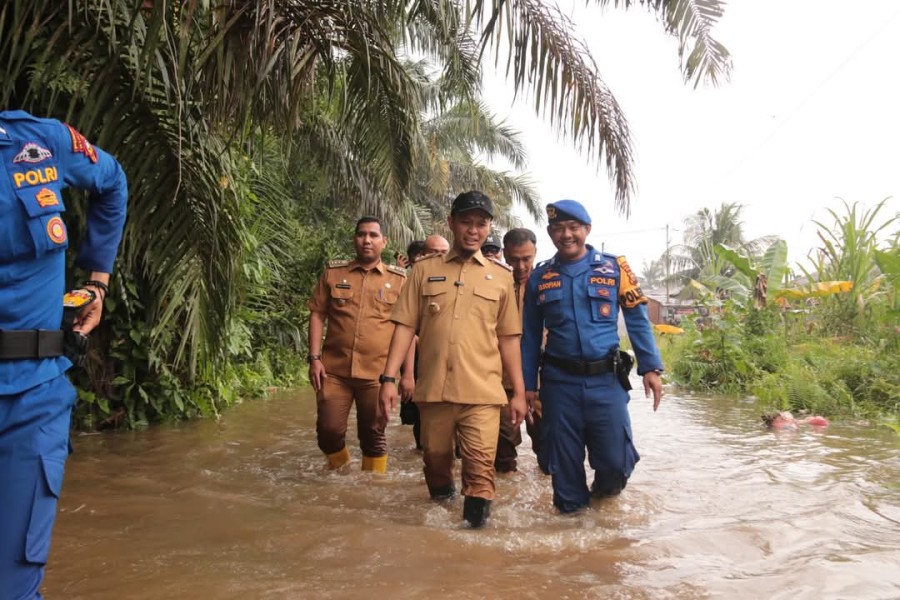 Puluhan KK Korban Banjir Masih Mengungsi, Wako Pekanbaru Pastikan Penanganan Masih Berlangsung