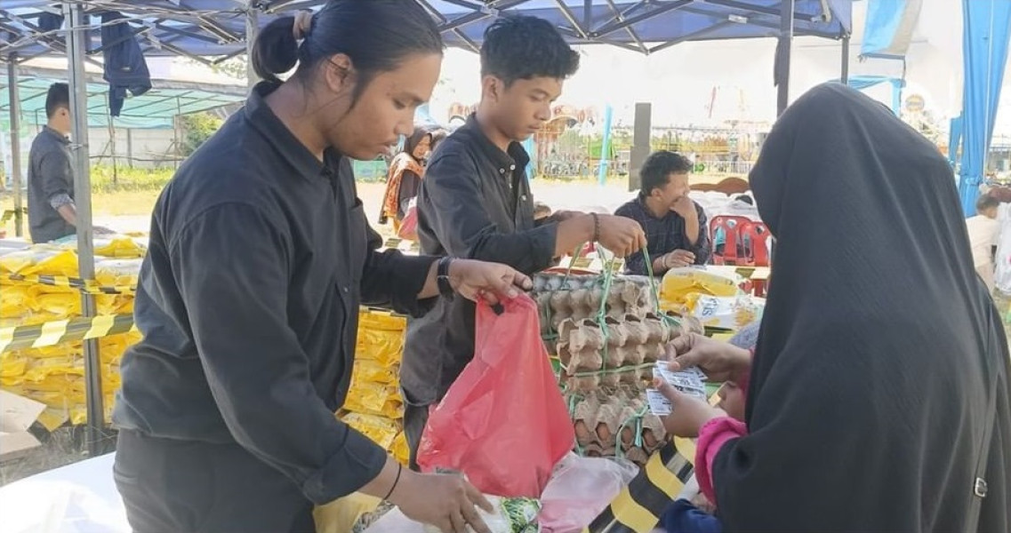 Gerakan Pangan Murah DKP Pekanbaru Diserbu Warga Rumbai