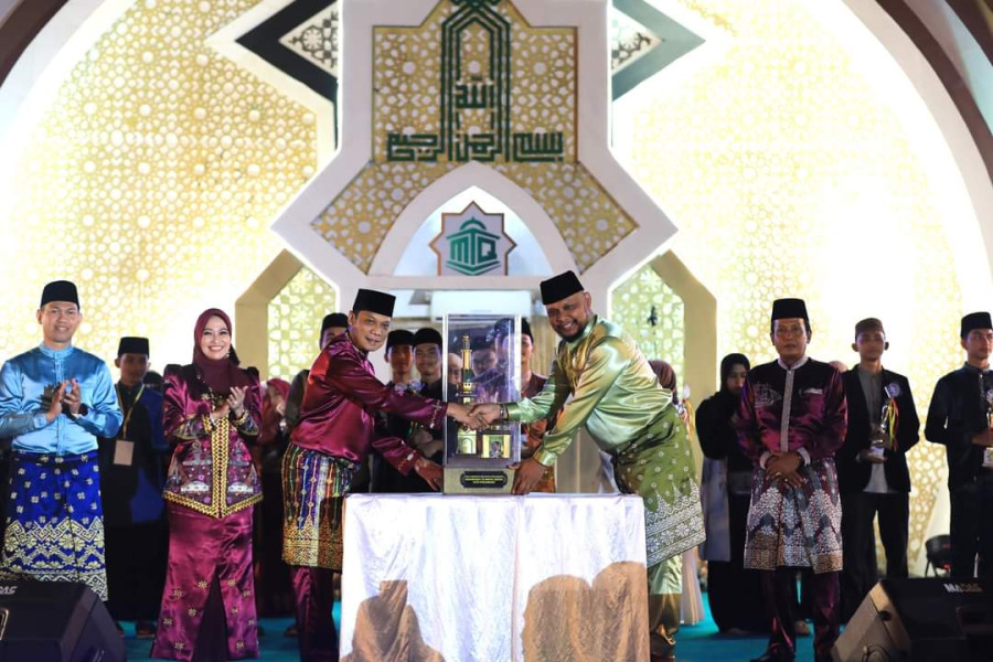 'Singkirkan' 14 Kecamatan, Kulim Raih Juara Umum MTQ Pekanbaru Ke-56