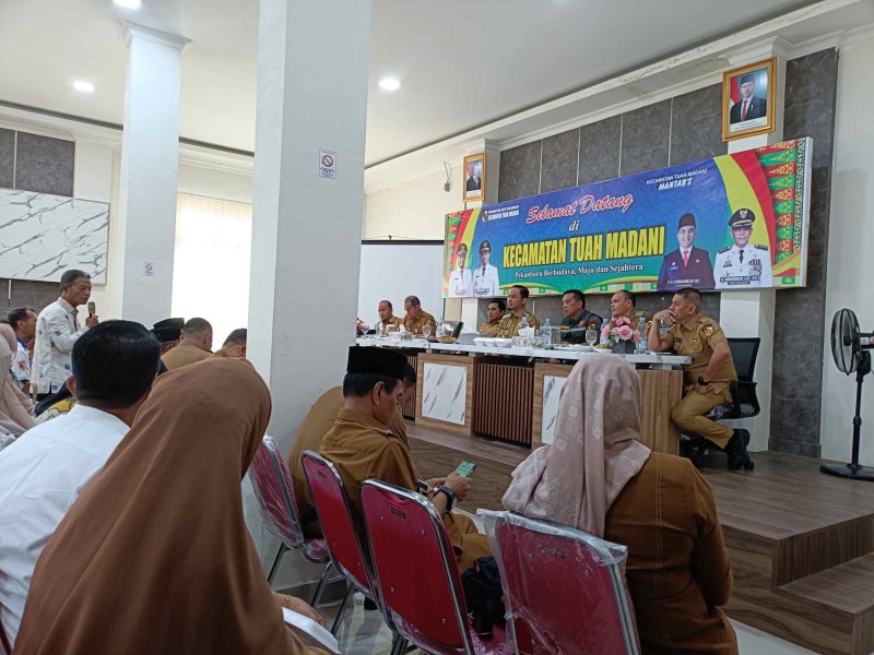Wako Pekanbaru Turun ke Tuah Madani, Bahas Soal Sampah Hingga Infrastruktur