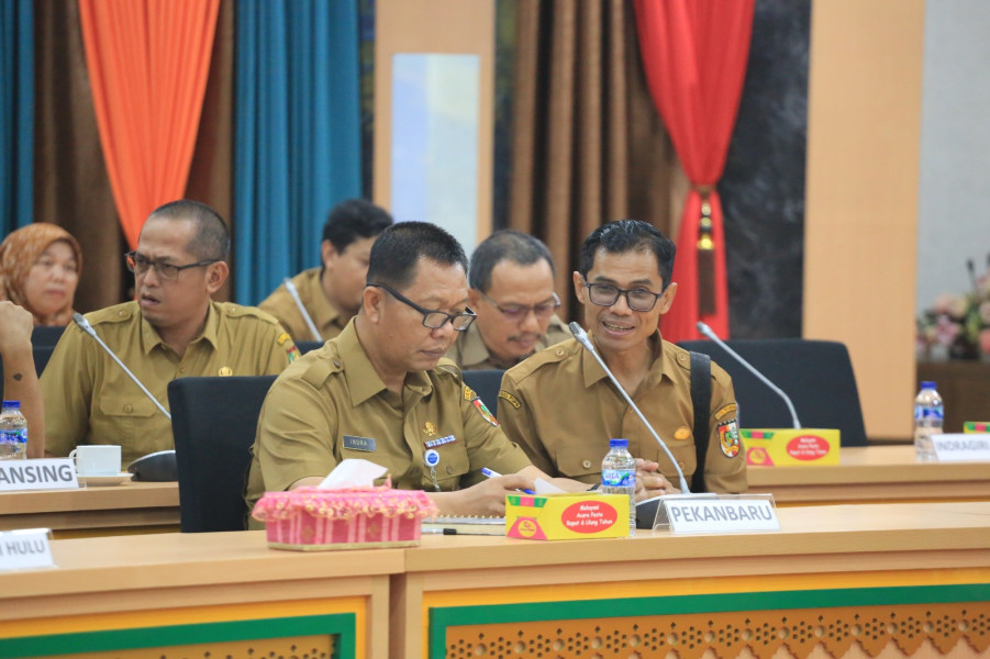 Bandara SSK II Pekanbaru Diusulkan Pindah dalam Rapat RTRW Riau