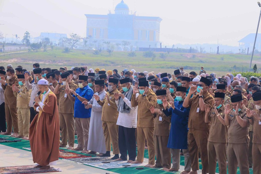 Pekanbaru Dikepung Asap Kiriman, Pemko Kembali Bersujud Memohon Hujan