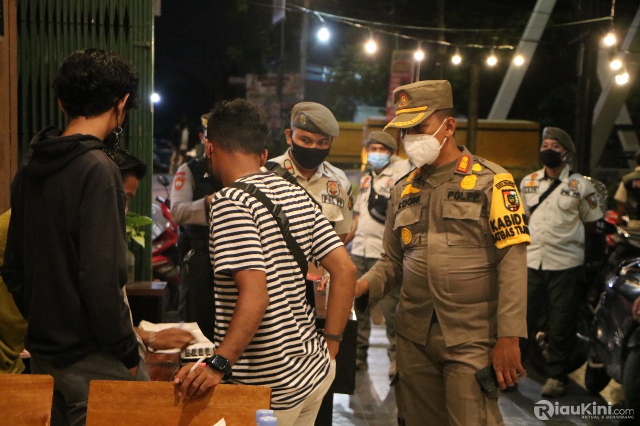 Terapkan PPKM Level 3, Kegiatan Masyarakat Kembali Diperketat