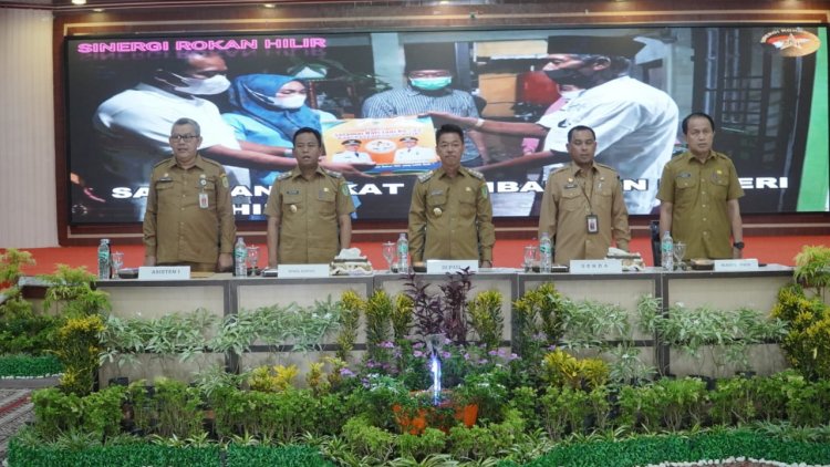 Bupati Rohil Pimpin Rapat Percepatan Batas Kelurahan dan Kepenghuluan