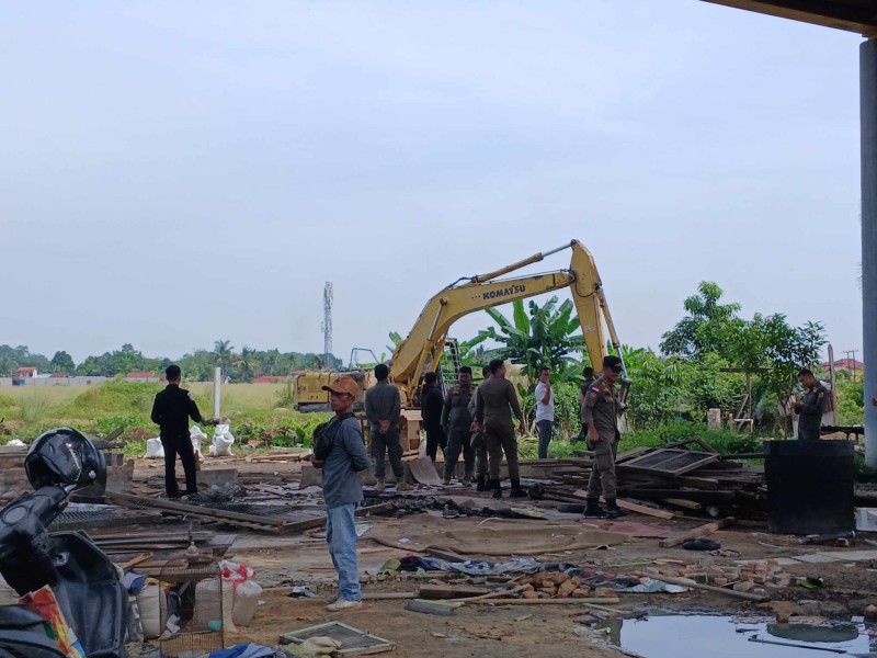 Tepian Sungai Siak Ditata, Pemko Pekanbaru Mulai Tertibkan 15 Rumah di Lahan Aset Daerah