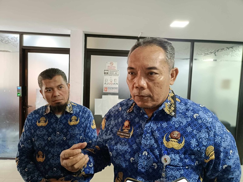 Panggil APJATEL, Pemko Pekanbaru Minta Kabel FO Semrawut Dirapikan