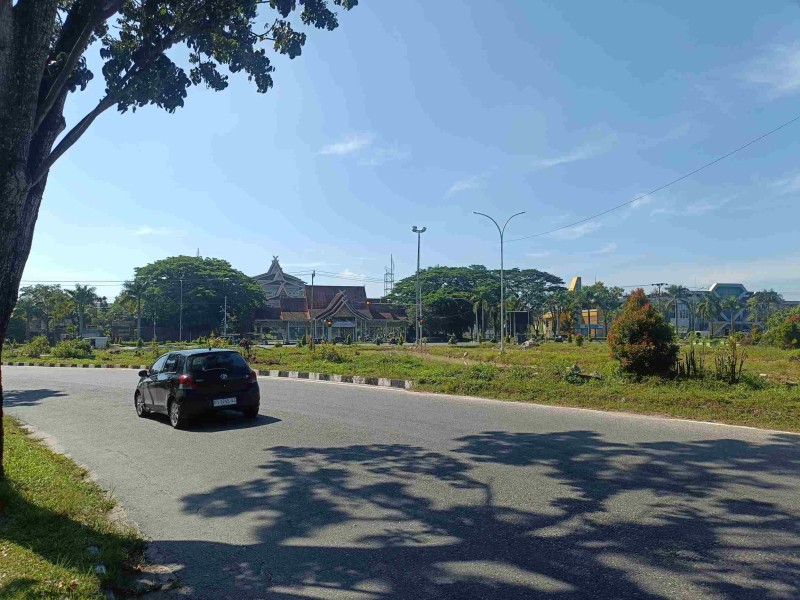 Pemko Pekanbaru Mulai Pengaspalan Jalan Simpang Sebidang Arifin Ahmad
