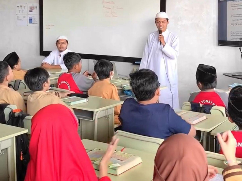 Manfaatkan Margin Rendah BRK Syariah, SIT Tunas Ilmu Kembangkan Pembangunan