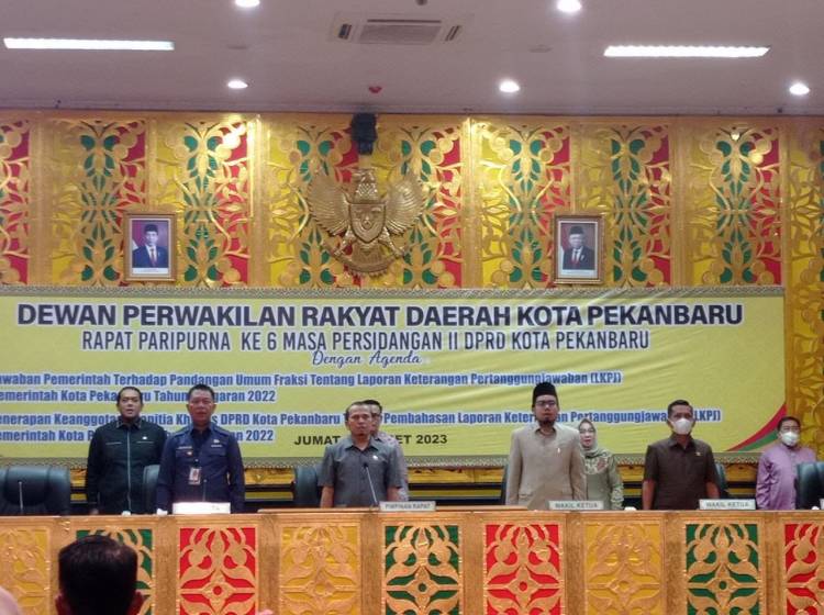 DPRD Pekanbaru Rapat Paripurna Terkait Jawaban Pemerintah Terhadap Pandangan Umum Fraksi Tentang LKPJ 2022