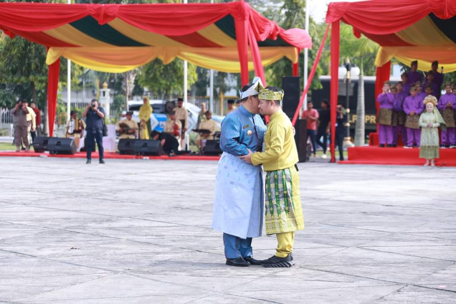 Pj Wako Pekanbaru Jadi Komandan Upacara HUT Riau, Risnandar: Sangat Spesial Dalam Hidup Saya