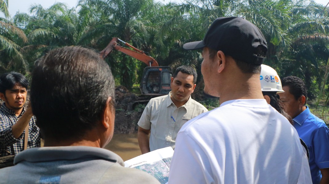 Wako Pekabaru Tinjau Pembangunan Parit Belanda, Atasi Masalah Banjir di Rumbai