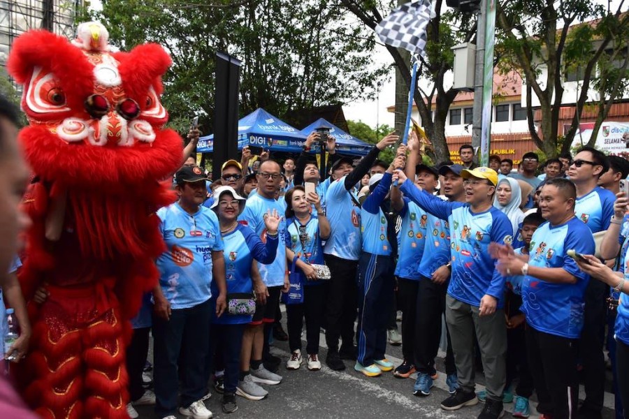 Dorong Budaya Hidup Sehat, Wako Agung Lepas Peserta Jalan Sehat LJFS