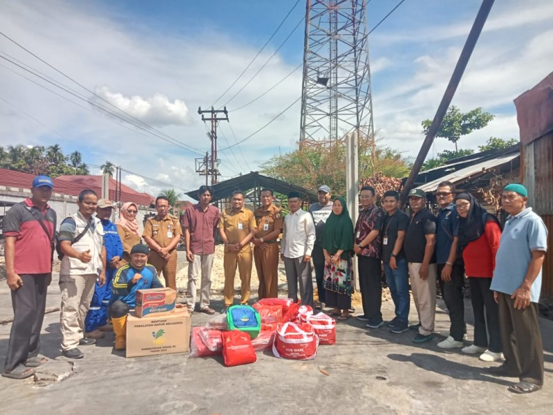 Pemko Pekanbaru Salurkan Bantuan ke 69 Keluarga Korban Kebakaran