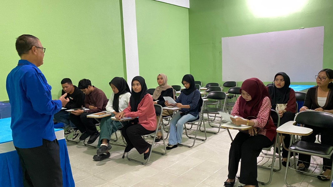 Dari Keterbatasan ke Kesempatan, Kisah Mahasiswa STIE Cakrawala Terbantu Beasiswa BRK Syariah