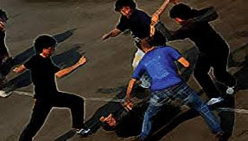 Dilempari Warga, Terduga Maling Kritis Jatuh dari Atas Ruko