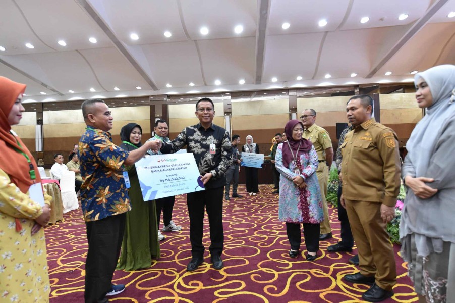 BRK Syariah Ikuti Akad Massal KUR 800.000 Debitur dan Peluncuran Kredit Program Perumahan