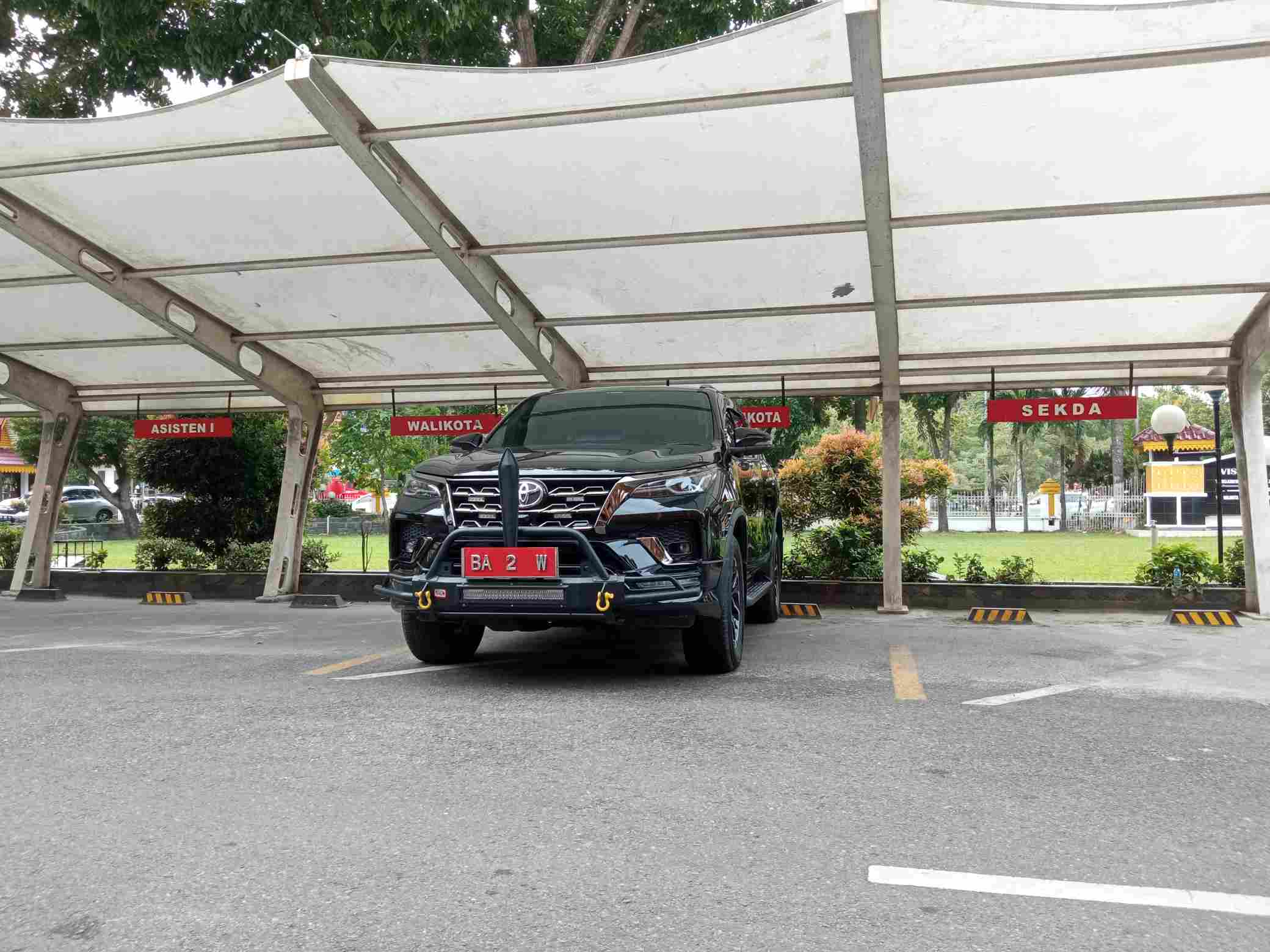 Sepuluh Mobdin Pemko Pekanbaru Masih Dikuasai Mantan Pejabat