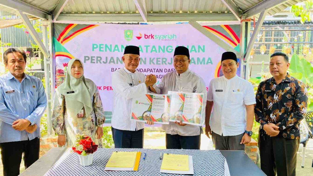 BRK Syariah dan Bapenda Inhu Jalin Kerjasama Penerimaan Pembayaran Pajak dan Retribusi
