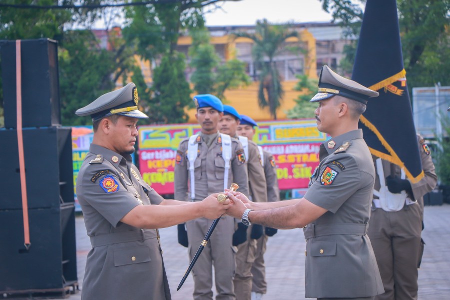 Wako Pekanbaru Pimpin Sertijab Kepala Satpol PP, Yuliarso Tancap Gas Tegakkan Perda