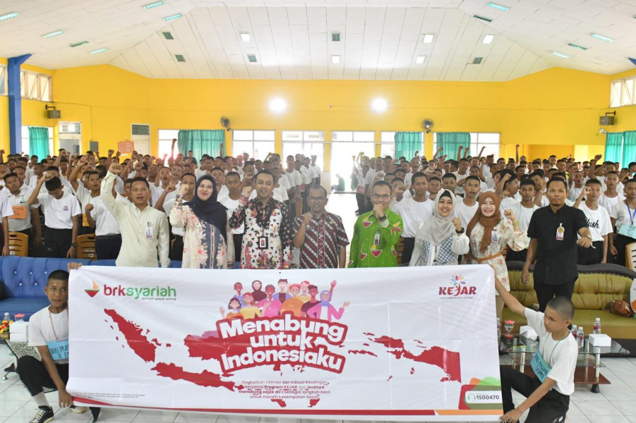 Budaya Menabung, Ratusan Pelajar SMKN 3 Tanjungpinang Buka Rekening Tabungan Simpel BRK Syariah