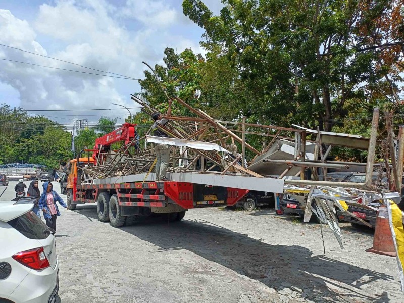 Wako Pekanbaru Tegaskan Penertiban Tiang Reklame Sasar Seluruh Ruas Jalan