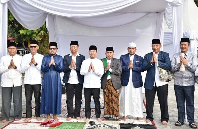 Pimpinan DPRD Pekanbaru Shalat Idul Adha 2024 Bersama Pj Wako