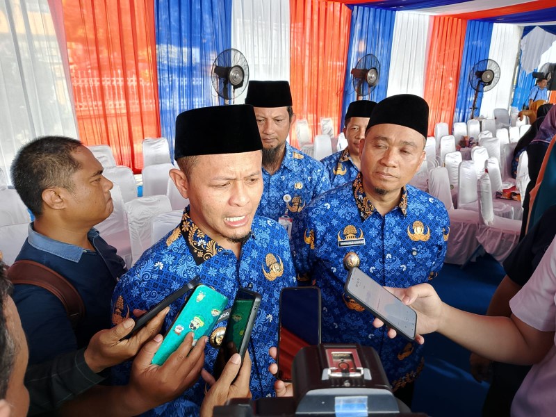 Antrean Kendaraan Mengular di SPBU, Wako Minta Alokasi Tambahan BBM Untuk Pekanbaru