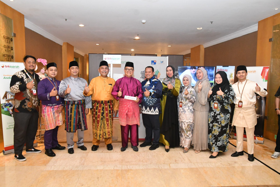 BRK Syariah Isi Kegiatan Silaturahmi Gubri Dengan Masyarakat Riau di Jakarta