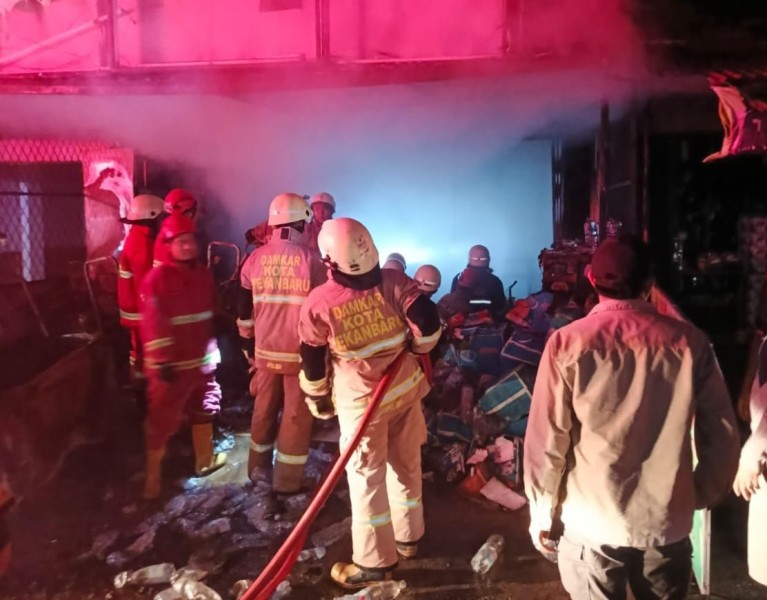 Kebakaran Kios dan Rumah di Pekanbaru, Anak dan Balita Tewas