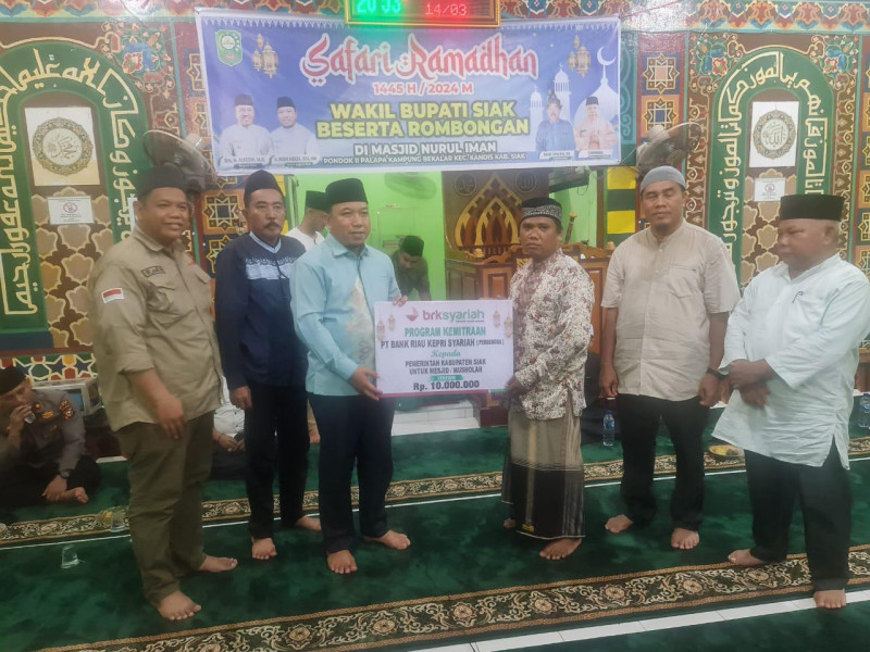 BRK Syariah Salurkan Bantuan CSR ke Masjid Nurul Iman Kandis