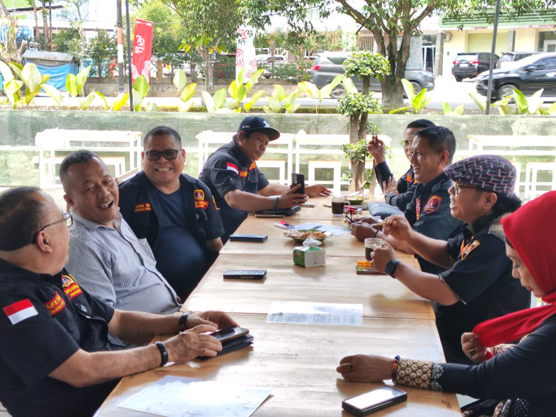 Gelar Silaturahmi dengan DPD Grib Jaya Riau, Begini Pesan Kapolsek Bukit Raya