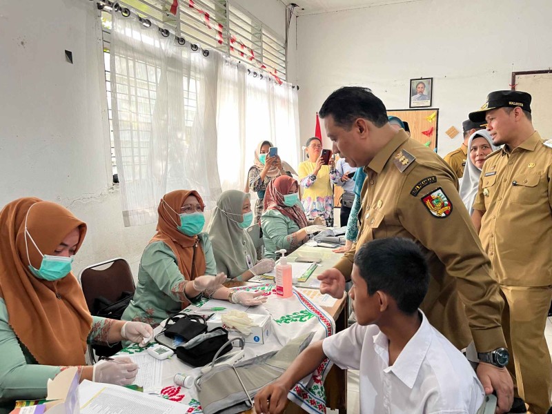 Pastikan Program Berjalan, Wako Pekanbaru Tinjau PKG di 3 Sekolah